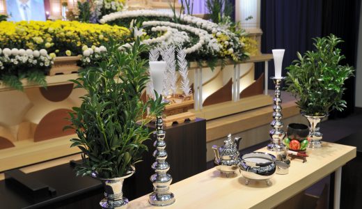 浄土宗の仏壇 基礎知識 飾り方 注意点について解説 贈儀計画コラム 浄土宗の仏壇 基礎知識 飾り方 注意点について解説 贈儀計画コラム